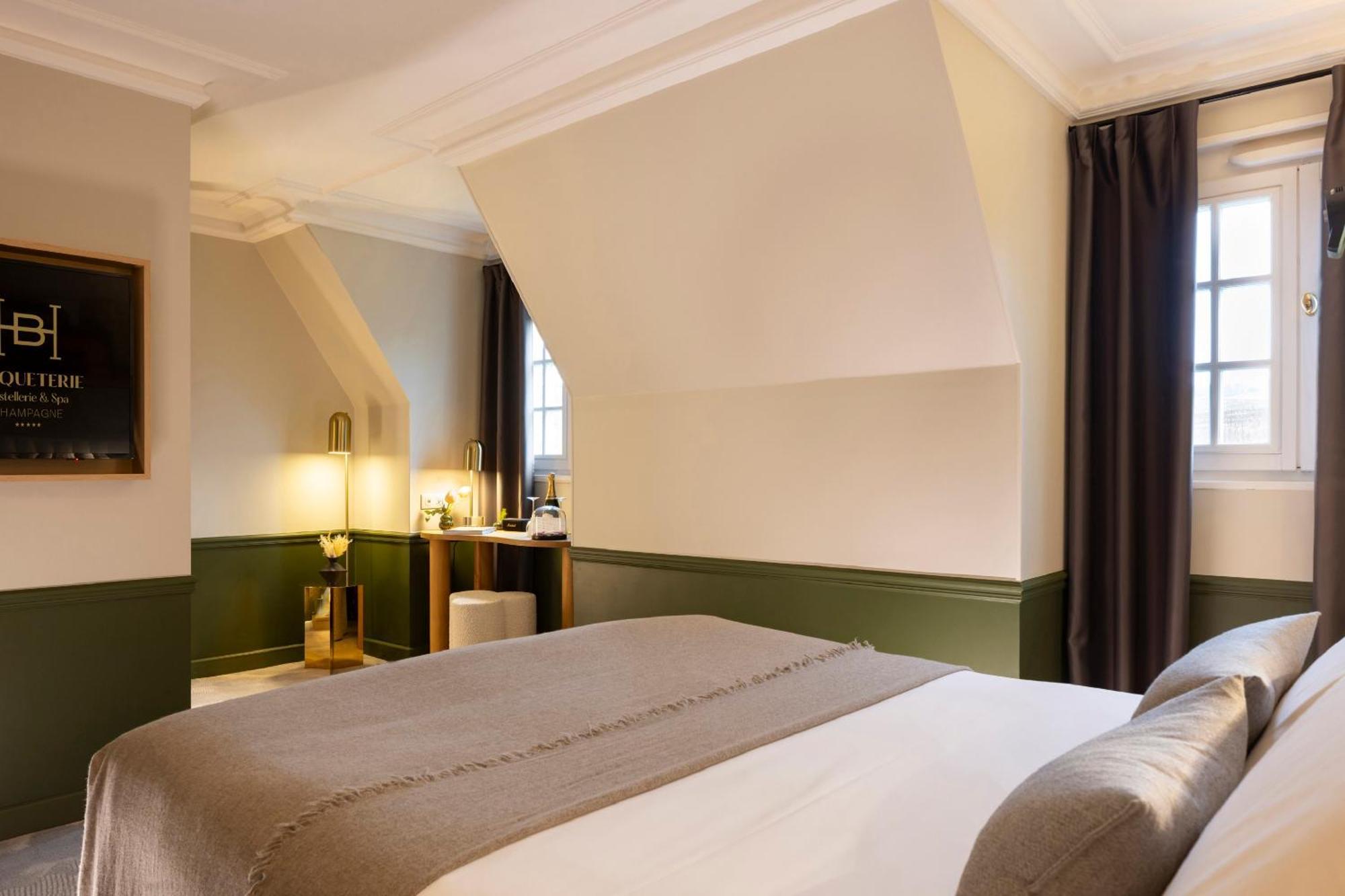 Hostellerie Briqueterie & Spa Champagne 비나이 외부 사진 A room at the hotel