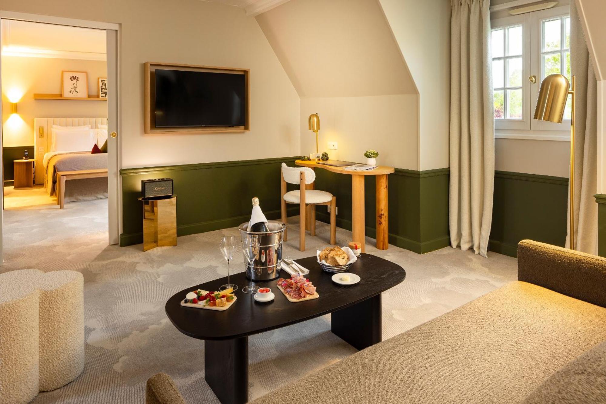 Hostellerie Briqueterie & Spa Champagne 비나이 외부 사진 A suite at the hotel